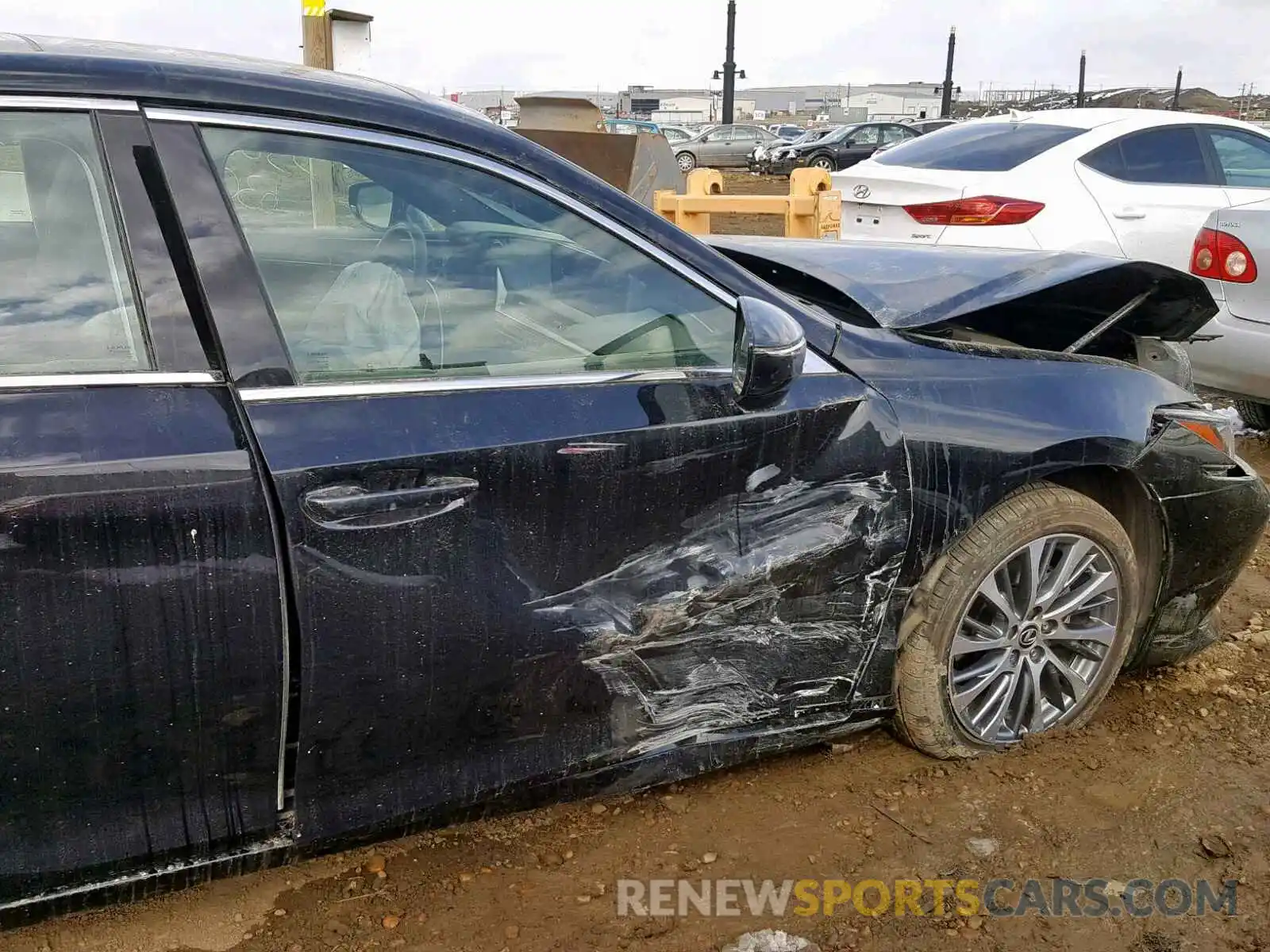 9 Photograph of a damaged car 58ABZ1B18KU001424 LEXUS ES350 2019