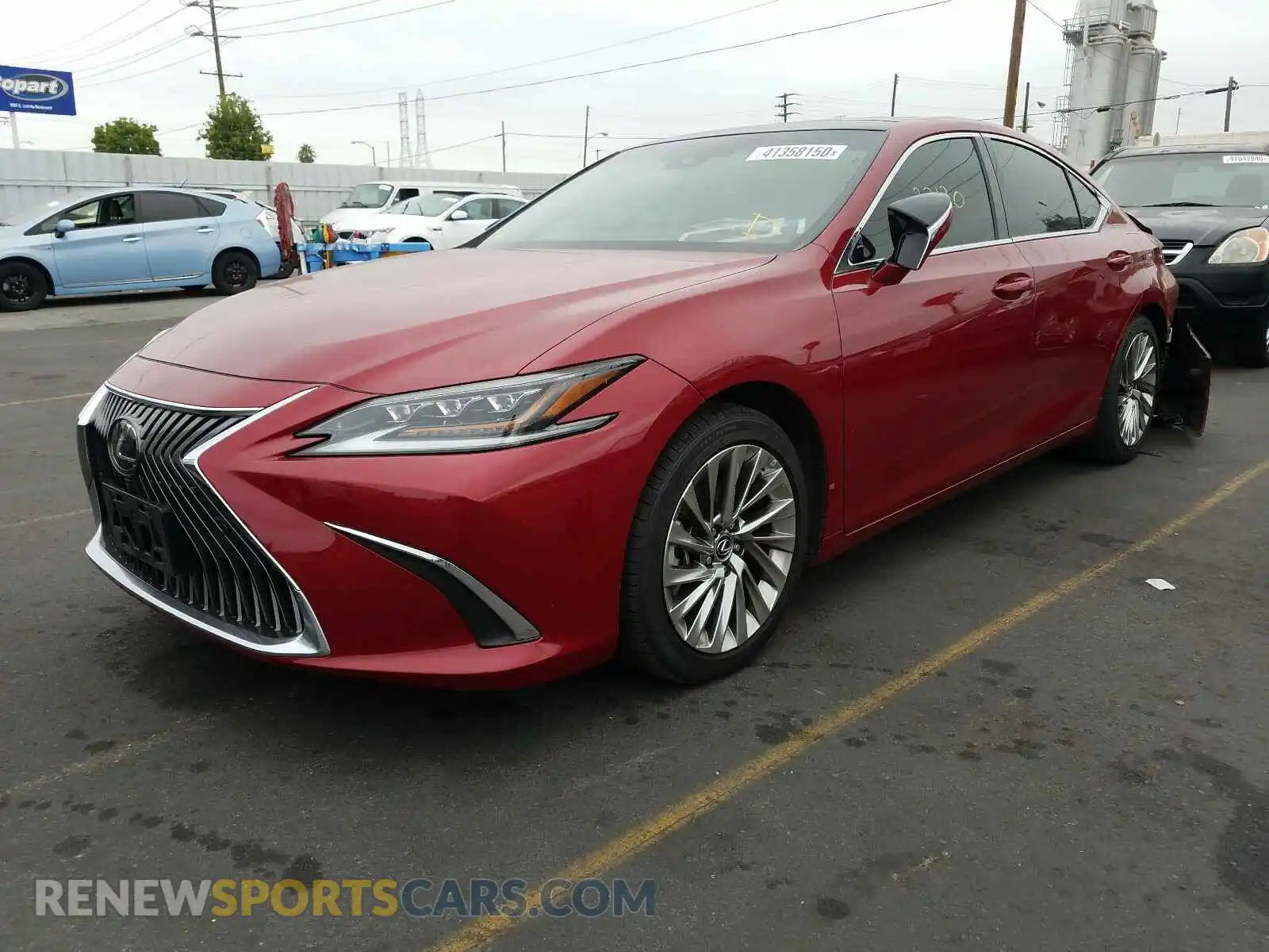 2 fotografías del automóvil dañado 58ABZ1B18KU009037 LEXUS ES350 2019