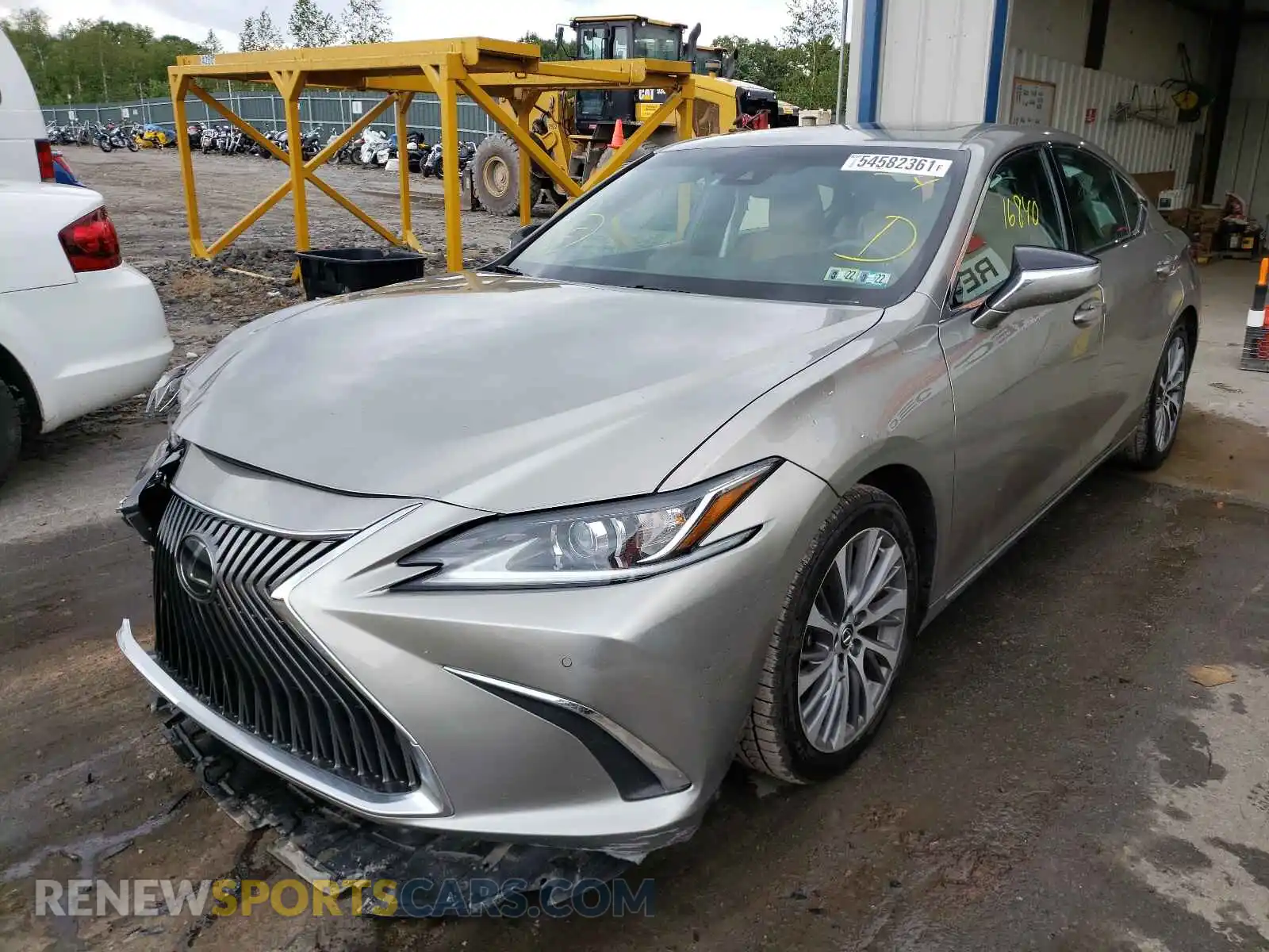 2 Photograph of a damaged car 58ABZ1B19KU008253 LEXUS ES350 2019