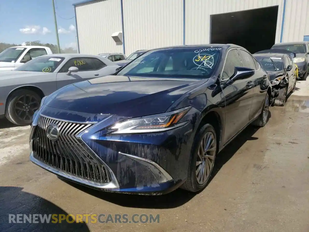 2 Фотография поврежденного автомобиля 58ABZ1B1XKU016751 LEXUS ES350 2019