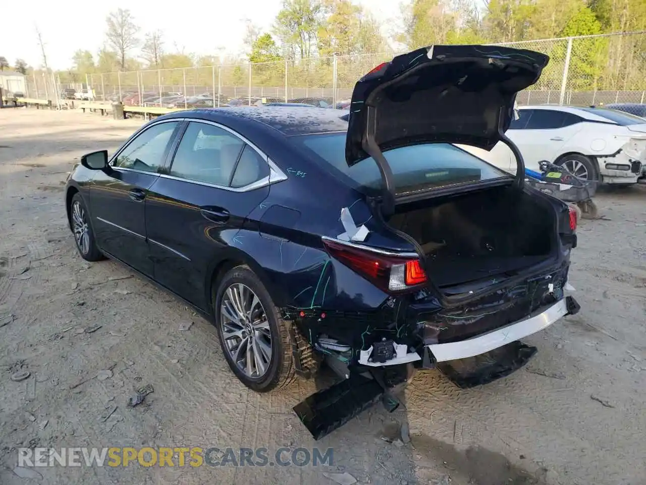 3 Photograph of a damaged car 58ABZ1B1XKU042394 LEXUS ES350 2019
