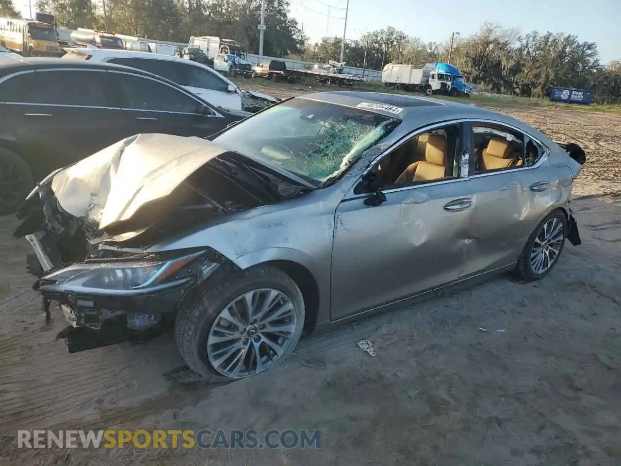 1 Photograph of a damaged car 58ADZ1B10LU059215 LEXUS ES350 2020