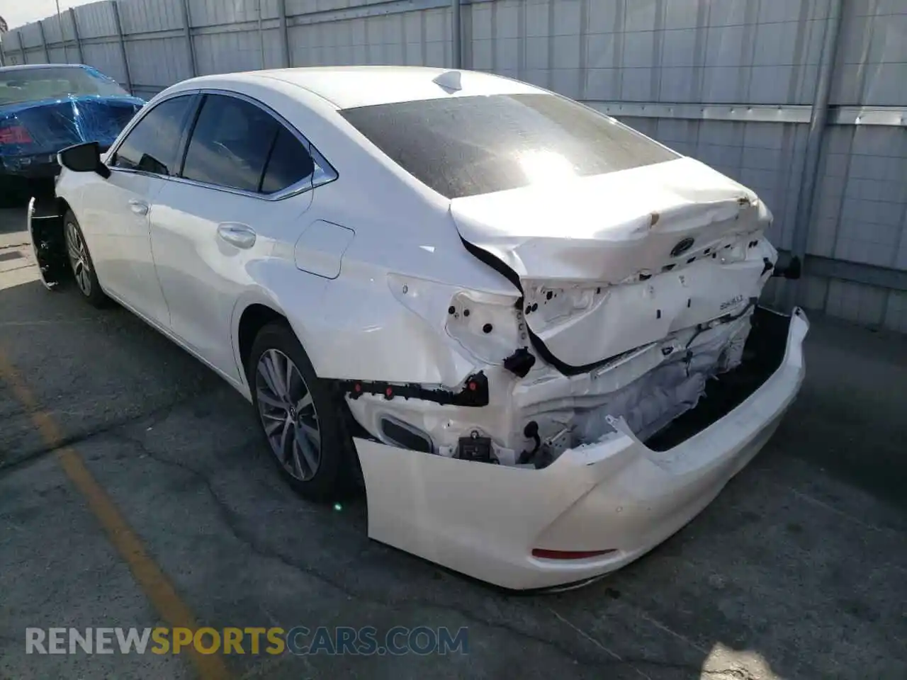 3 Photograph of a damaged car 58ADZ1B11LU056548 LEXUS ES350 2020