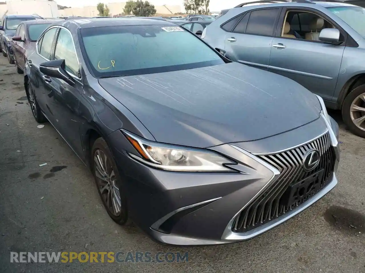 1 Photograph of a damaged car 58ADZ1B11LU062706 LEXUS ES350 2020