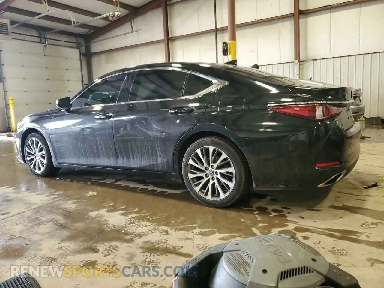 2 Photograph of a damaged car 58ADZ1B12LU053612 LEXUS ES350 2020