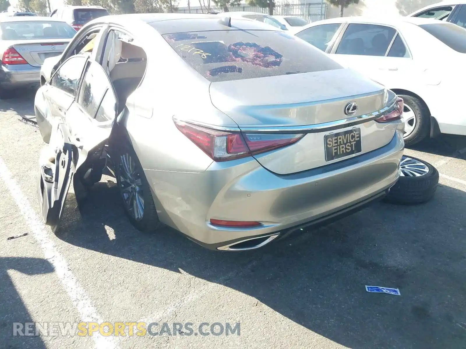 3 Photograph of a damaged car 58ADZ1B13LU057491 LEXUS ES350 2020