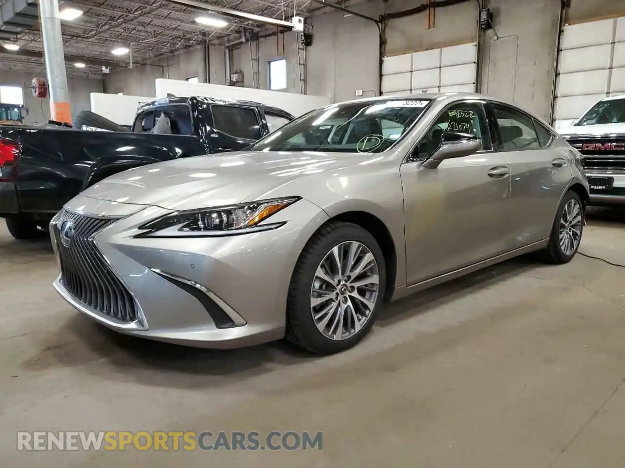 2 fotografías del automóvil dañado 58ADZ1B13LU076638 LEXUS ES350 2020