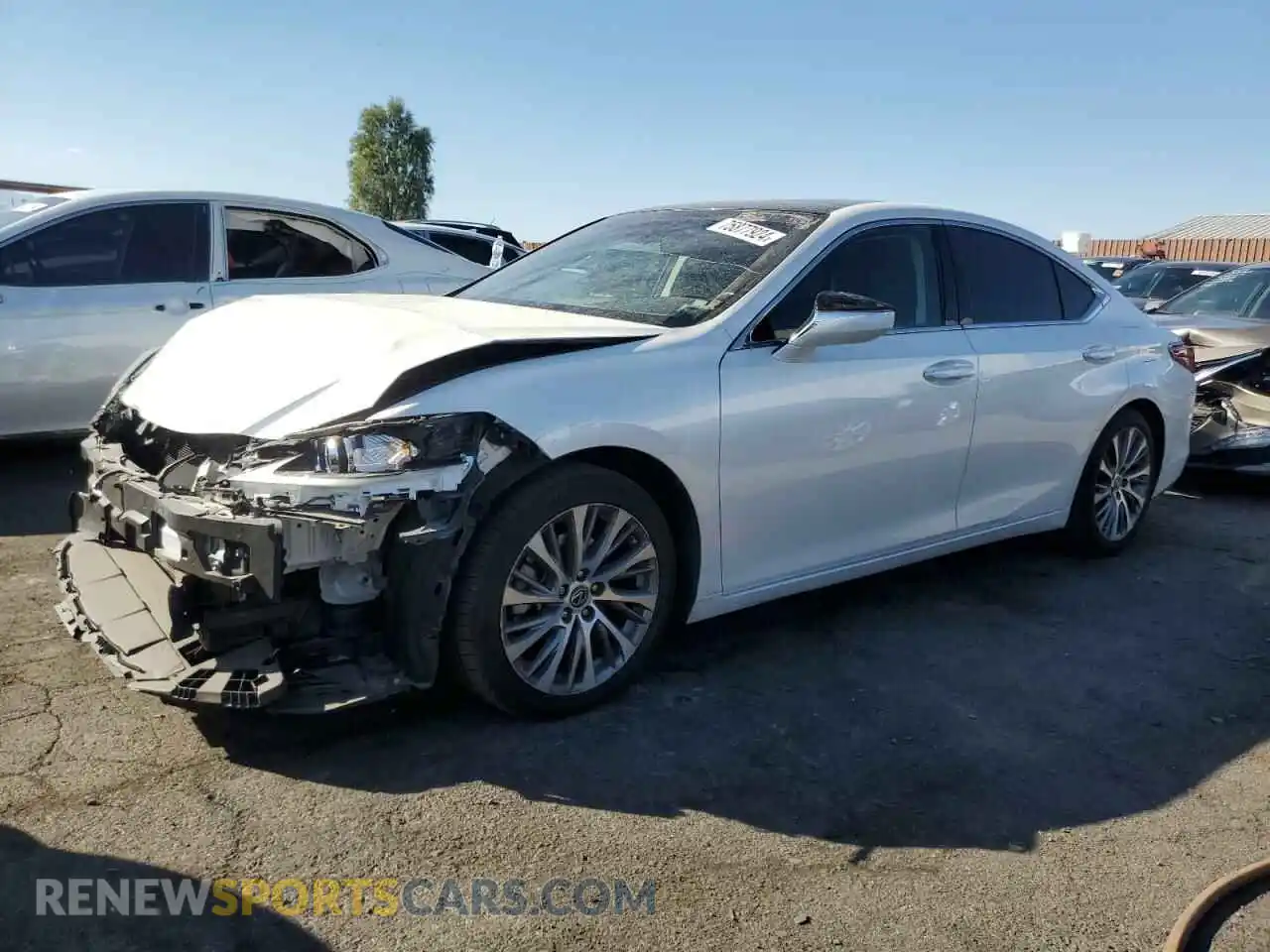 1 Photograph of a damaged car 58ADZ1B14LU068063 LEXUS ES350 2020