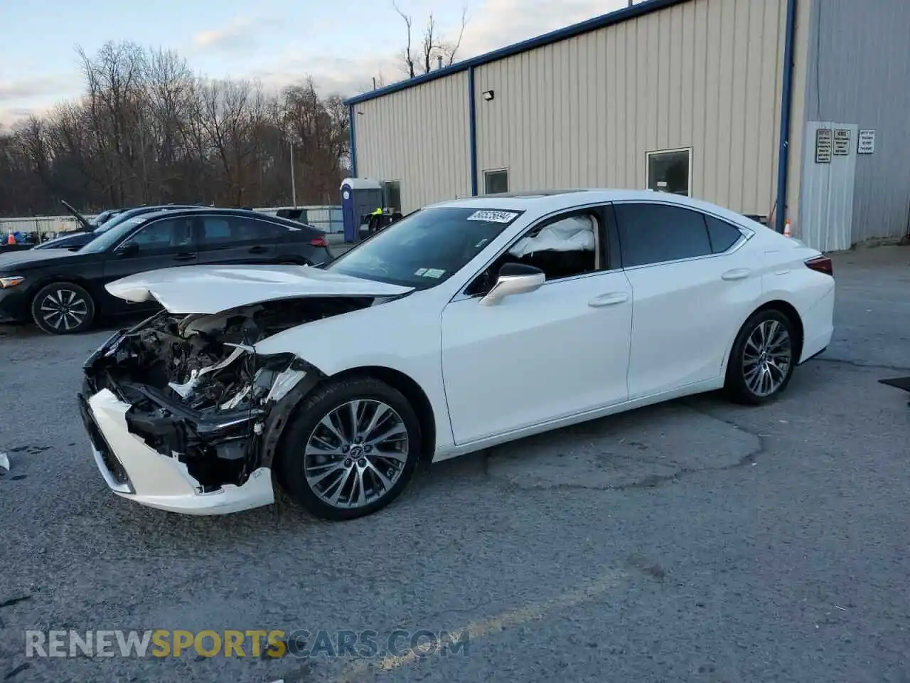 1 Photograph of a damaged car 58ADZ1B14LU079709 LEXUS ES350 2020