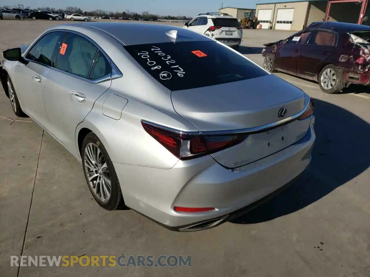 3 Photograph of a damaged car 58ADZ1B16LU052897 LEXUS ES350 2020