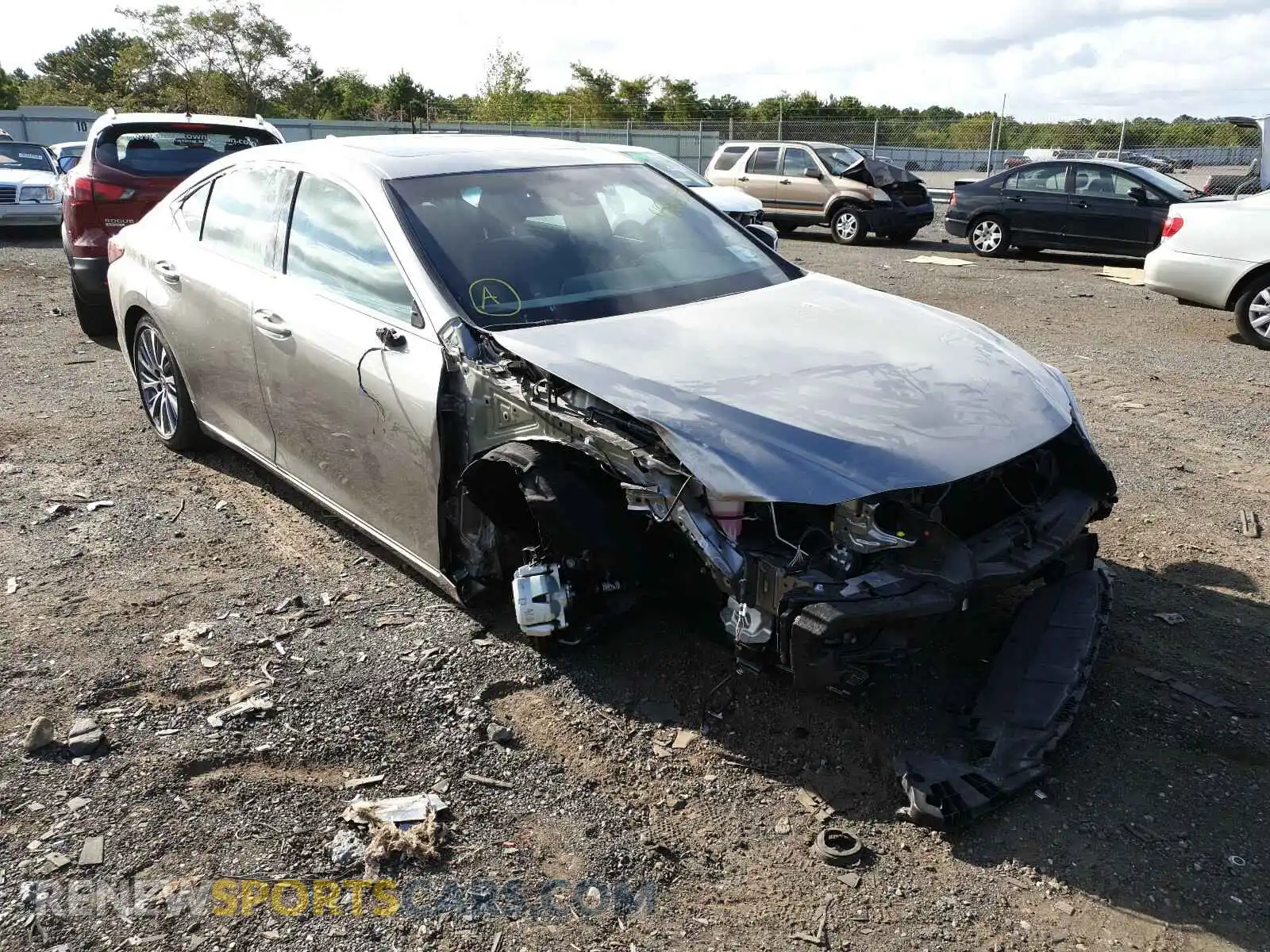 1 Photograph of a damaged car 58ADZ1B16LU055184 LEXUS ES350 2020