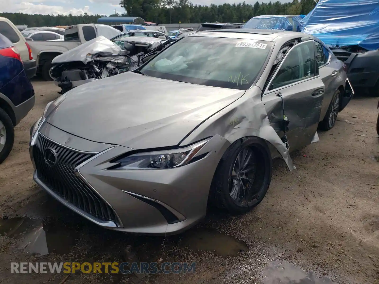 2 Photograph of a damaged car 58ADZ1B16LU078125 LEXUS ES350 2020