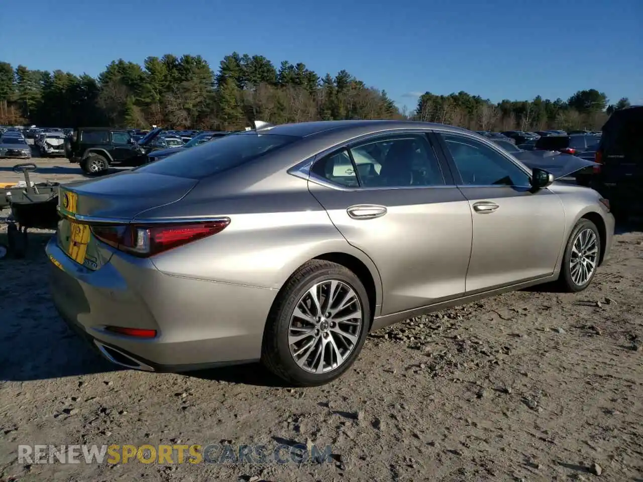3 Photograph of a damaged car 58ADZ1B17LU052892 LEXUS ES350 2020