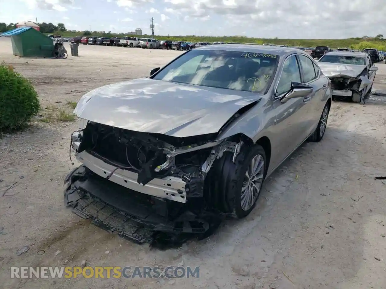 2 fotografías del automóvil dañado 58ADZ1B17LU064492 LEXUS ES350 2020