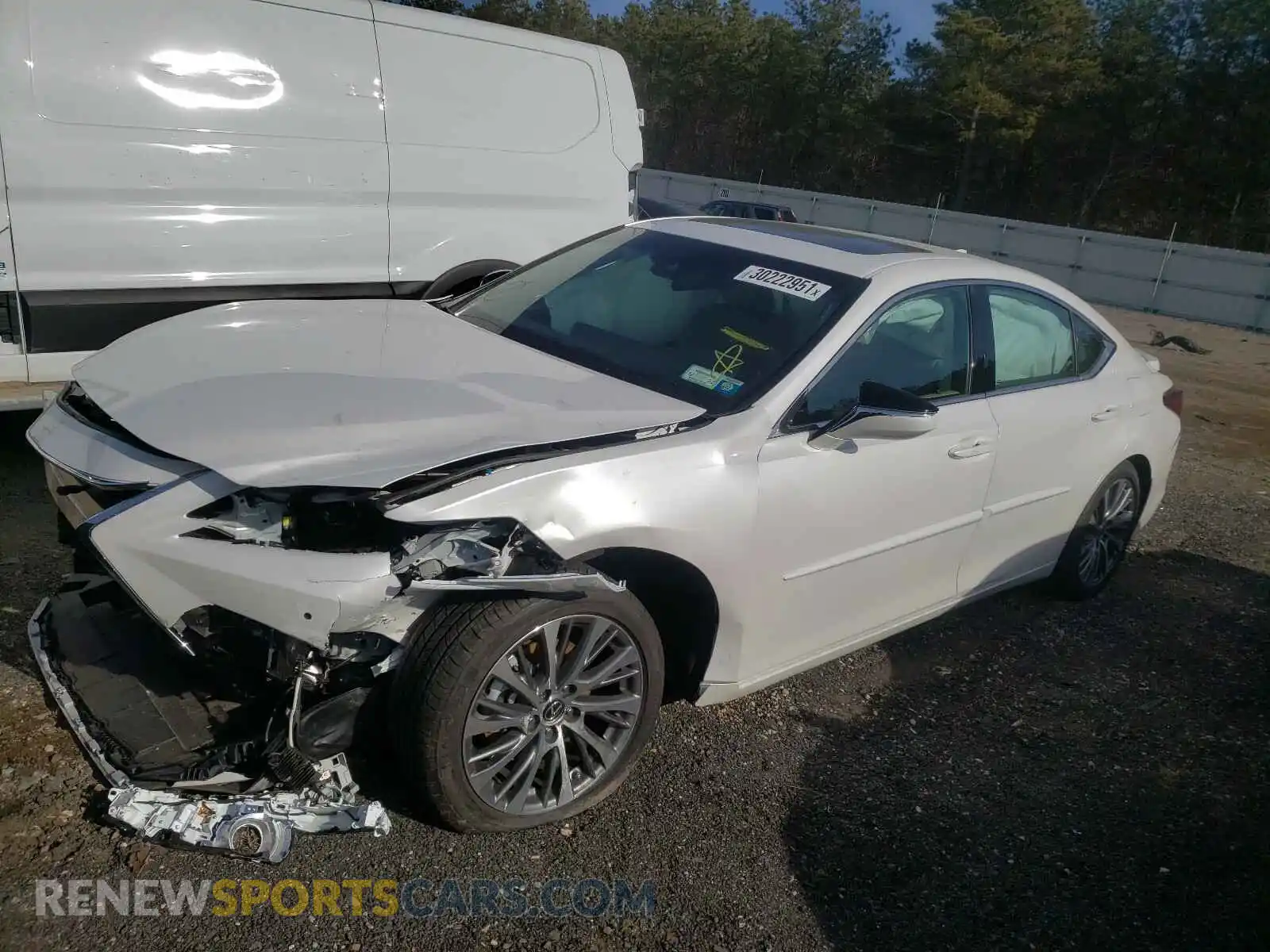 2 fotografías del automóvil dañado 58ADZ1B18LU060855 LEXUS ES350 2020