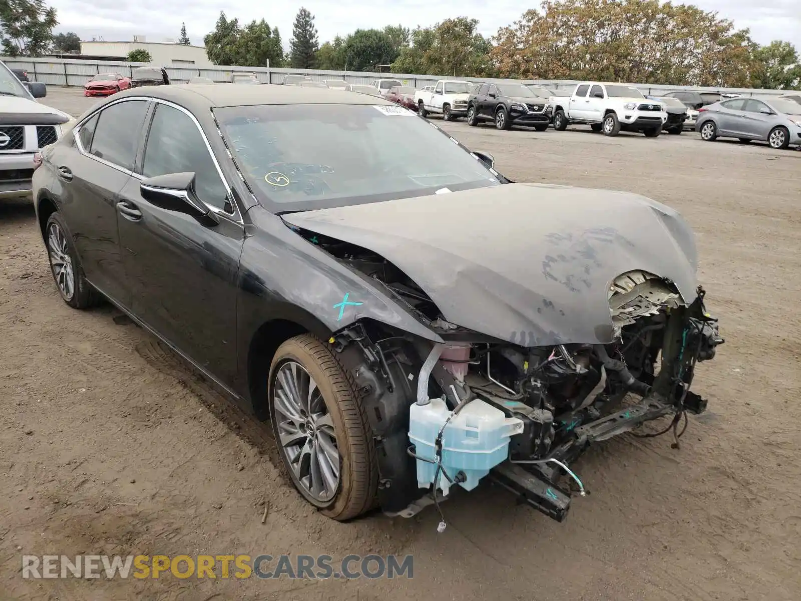 1 Photograph of a damaged car 58ADZ1B19LU056040 LEXUS ES350 2020