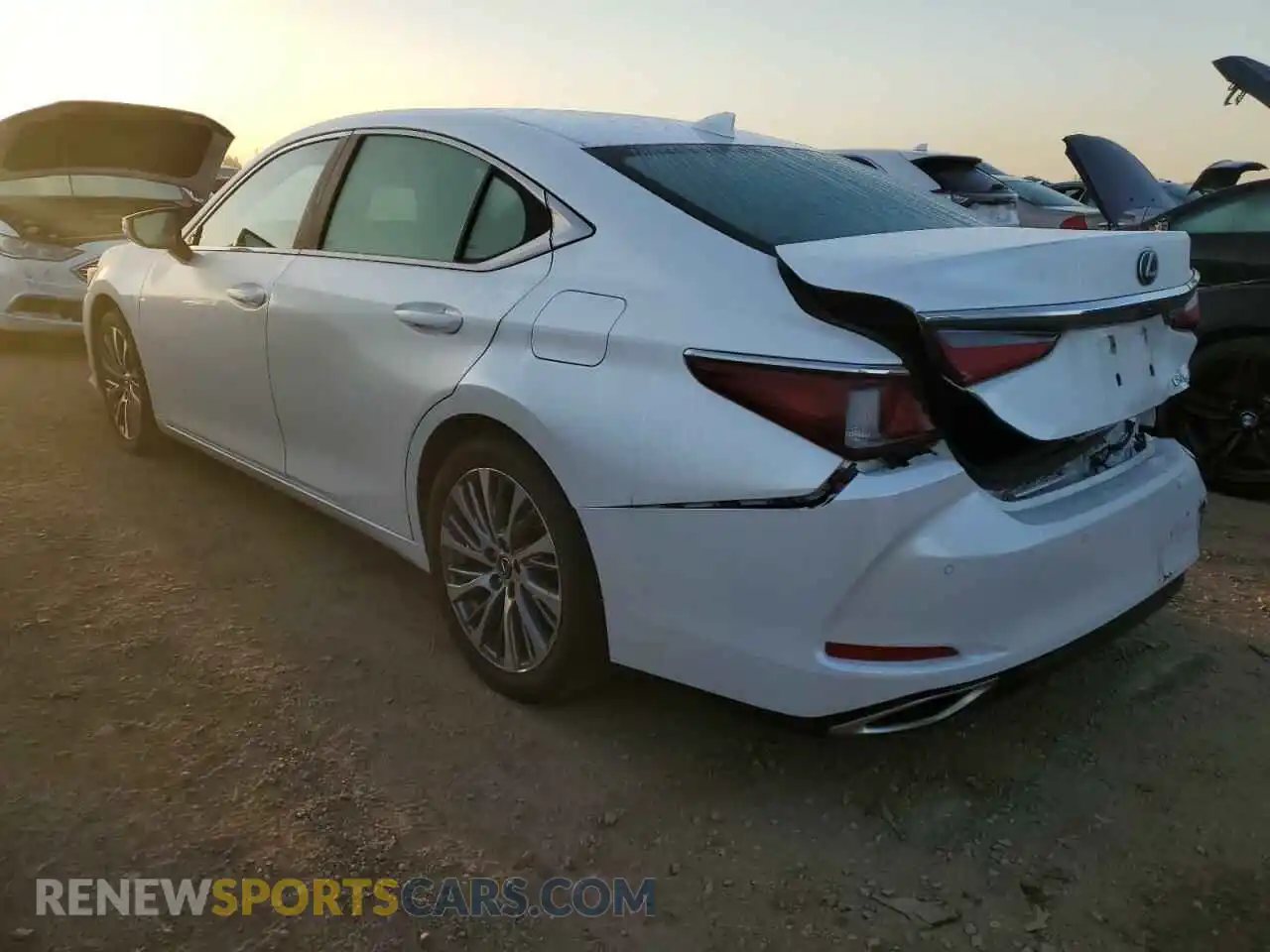 2 Photograph of a damaged car 58ADZ1B19LU058144 LEXUS ES350 2020