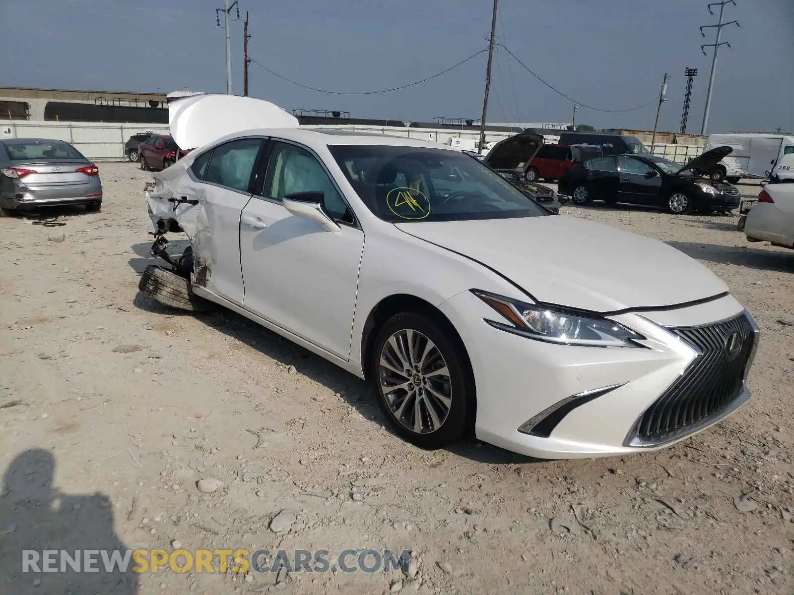 1 Photograph of a damaged car 58ADZ1B19LU072562 LEXUS ES350 2020