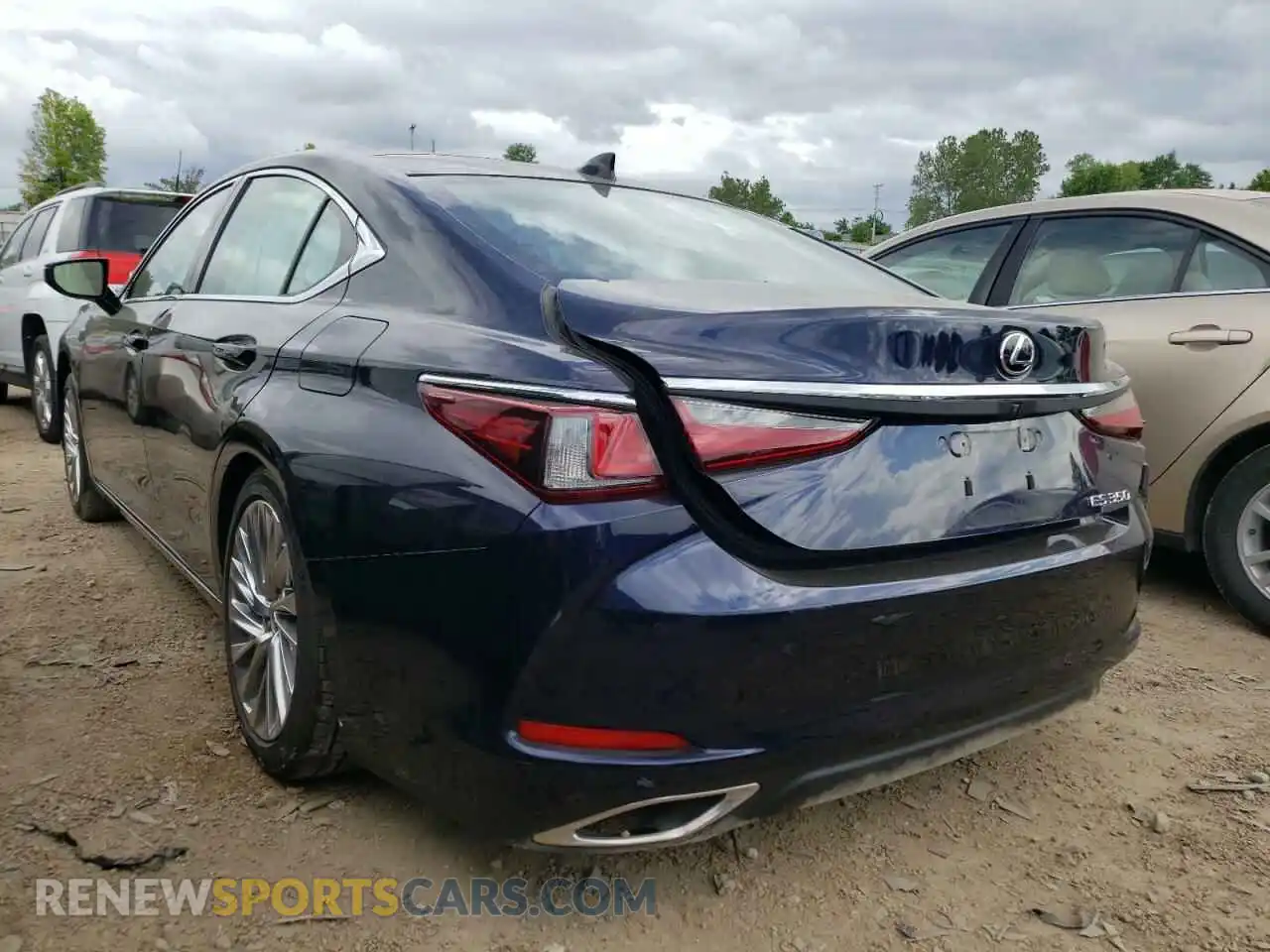 3 Photograph of a damaged car 58AEZ1B16LU056114 LEXUS ES350 2020