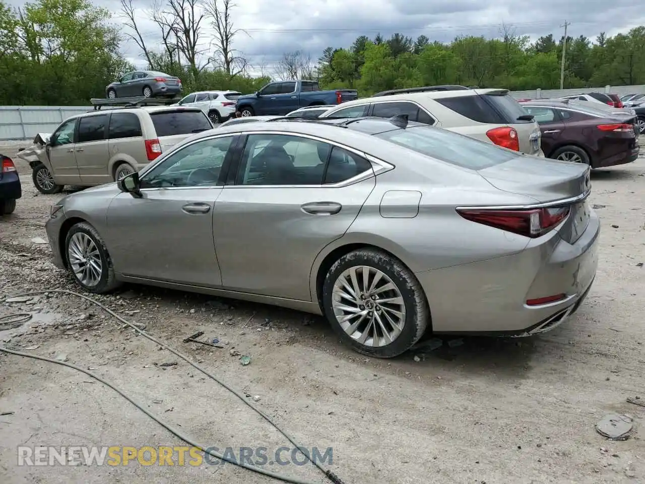 2 Photograph of a damaged car 58AEZ1B18LU073576 LEXUS ES350 2020