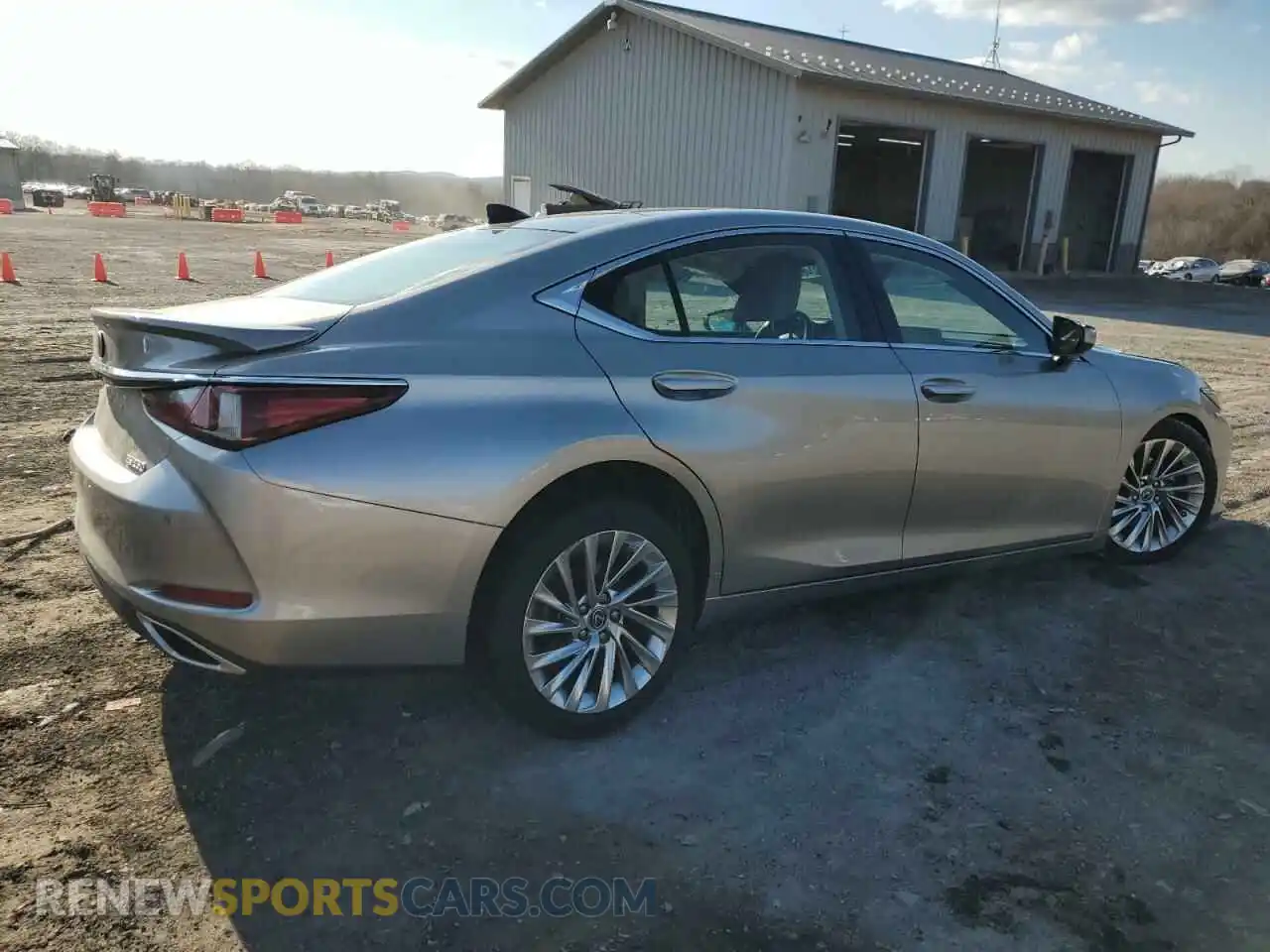 3 Photograph of a damaged car 58AEZ1B19LU074168 LEXUS ES350 2020