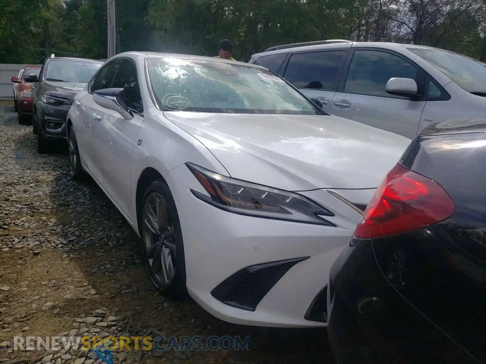 1 Photograph of a damaged car 58AGZ1B10LU079574 LEXUS ES350 2020