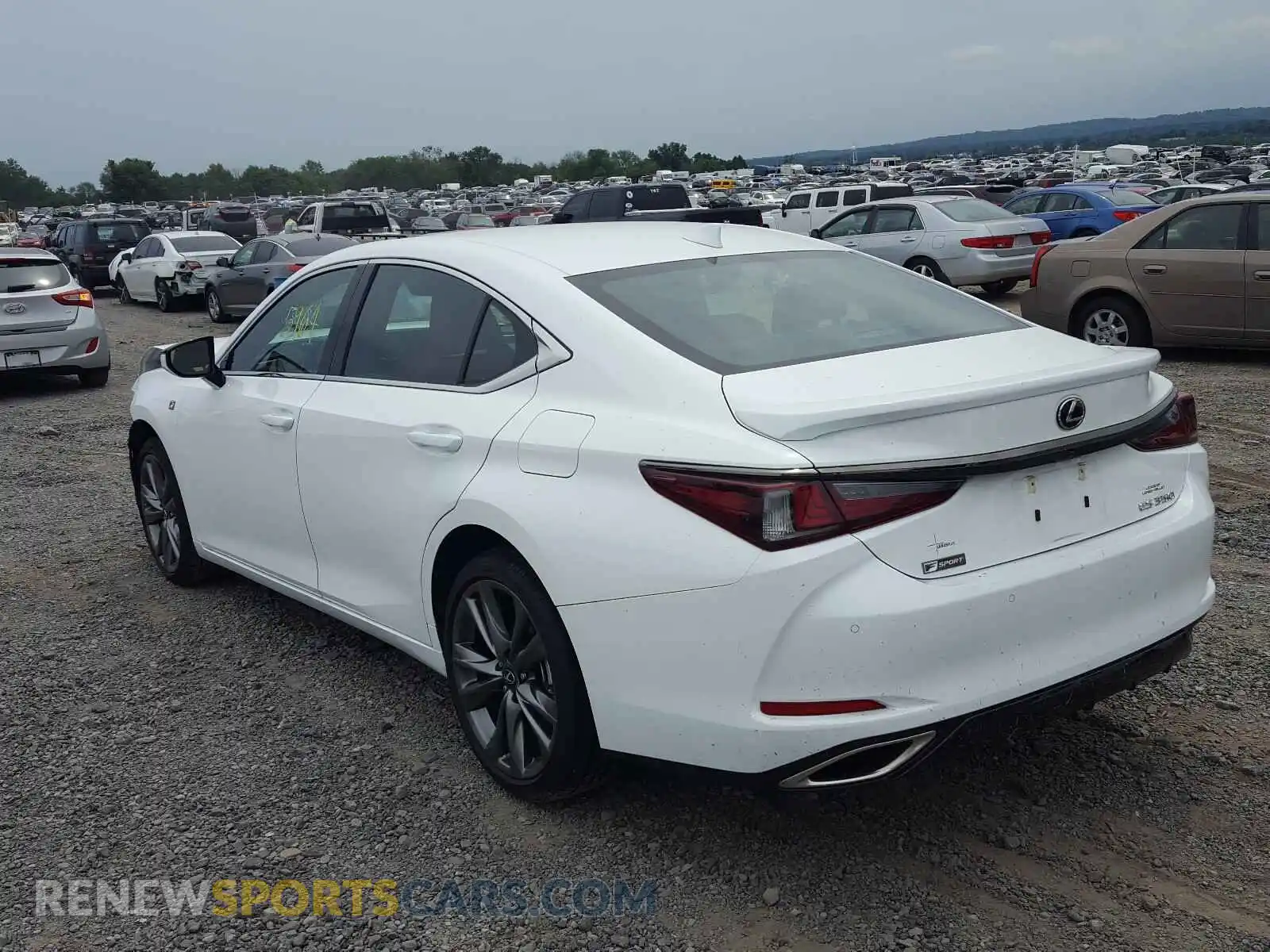 3 Photograph of a damaged car 58AGZ1B11LU064243 LEXUS ES350 2020