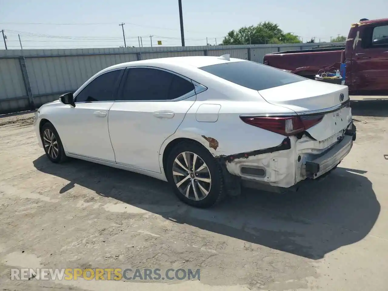 2 Photograph of a damaged car 58ACZ1B18MU104589 LEXUS ES350 2021