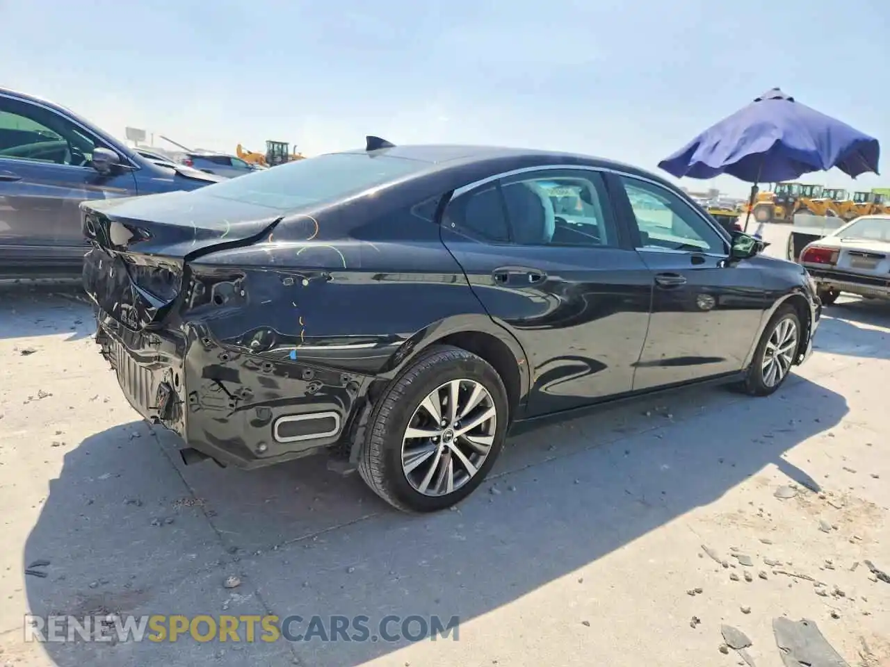 3 Photograph of a damaged car 58ADZ1B11MU100758 LEXUS ES350 2021