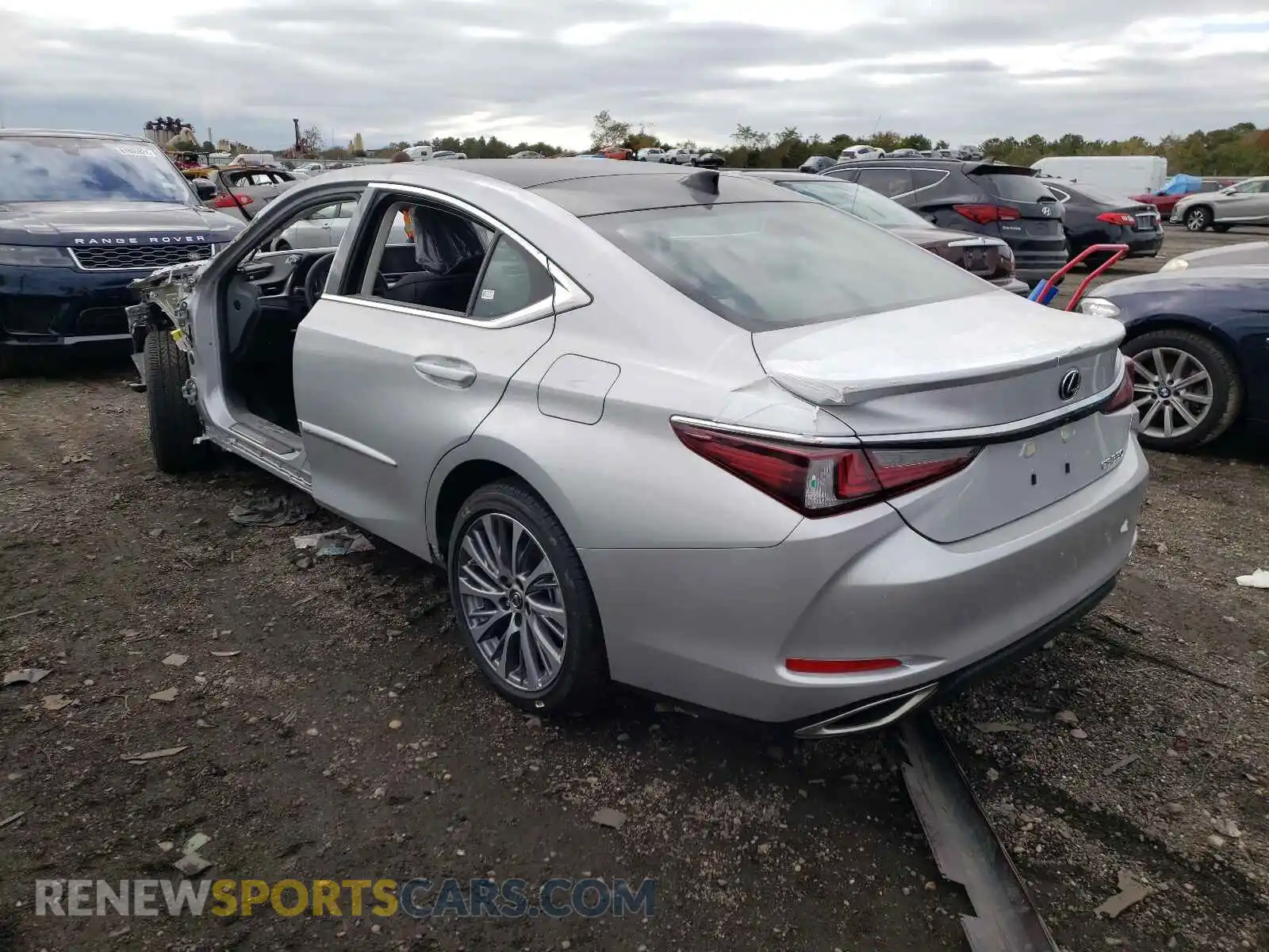 3 Photograph of a damaged car 58ADZ1B13MU101362 LEXUS ES350 2021