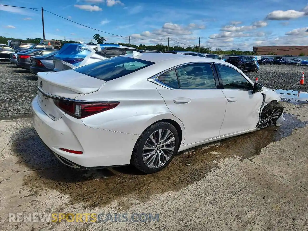 3 Photograph of a damaged car 58ADZ1B13MU106786 LEXUS ES350 2021