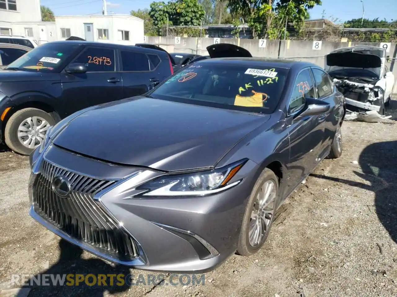 2 Photograph of a damaged car 58ADZ1B15MU085827 LEXUS ES350 2021