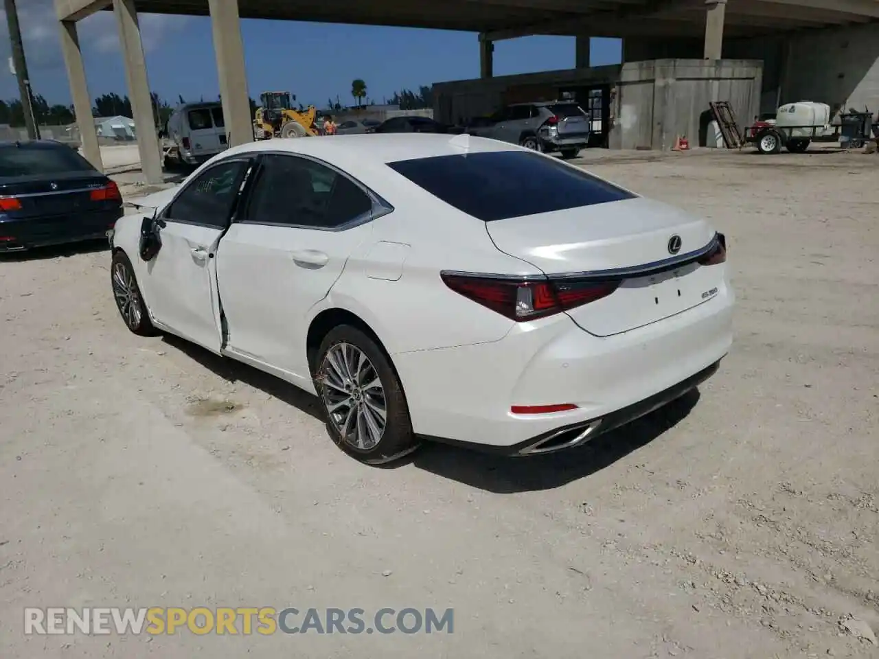 3 Photograph of a damaged car 58ADZ1B15MU104022 LEXUS ES350 2021