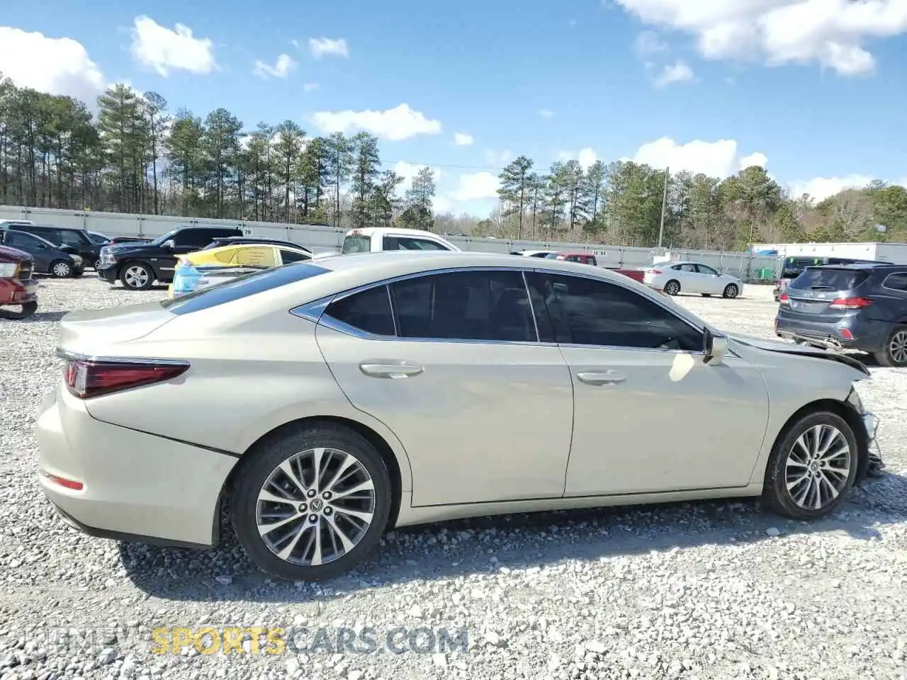 3 Photograph of a damaged car 58ADZ1B18MU086390 LEXUS ES350 2021