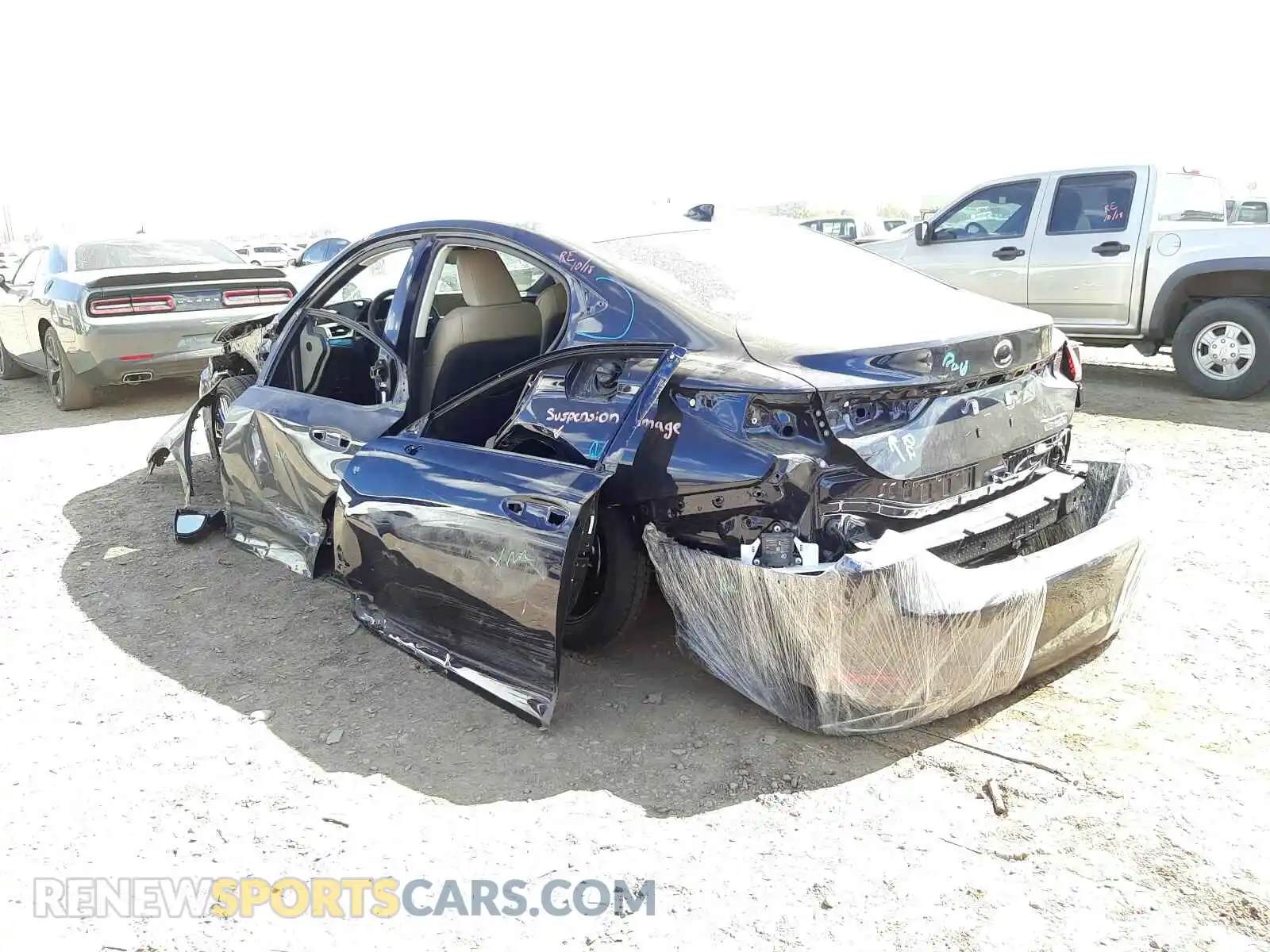 3 Photograph of a damaged car 58ADZ1B19MU100054 LEXUS ES350 2021