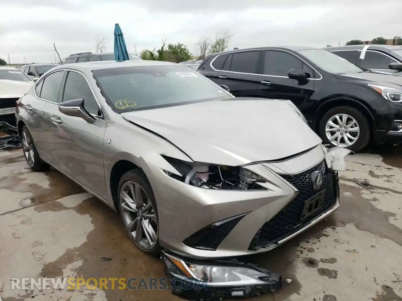 1 Photograph of a damaged car 58AGZ1B12MU082798 LEXUS ES350 2021