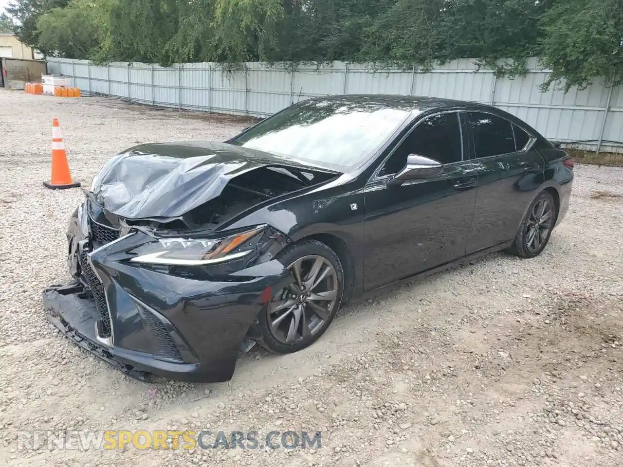 1 Photograph of a damaged car 58AGZ1B16MU090239 LEXUS ES350 2021