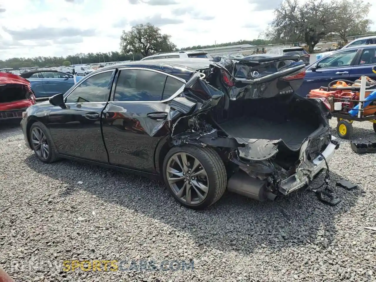 2 fotografías del automóvil dañado 58AGZ1B18MU090226 LEXUS ES350 2021