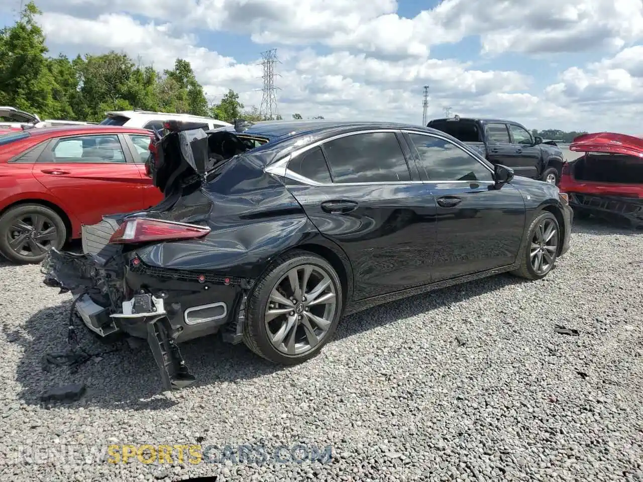 3 fotografías del automóvil dañado 58AGZ1B18MU090226 LEXUS ES350 2021