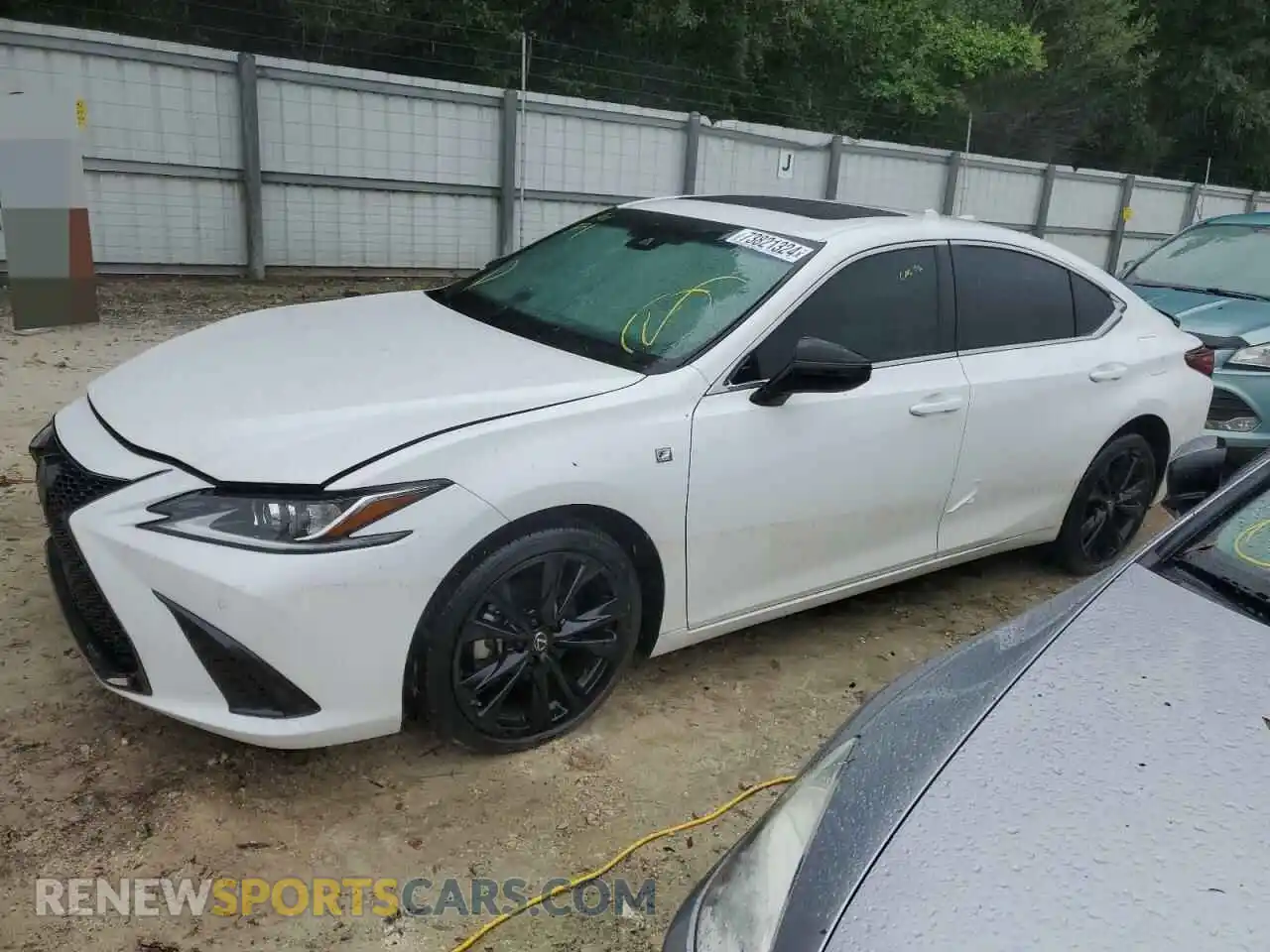 1 Photograph of a damaged car 58AHZ1B16MU089077 LEXUS ES350 2021