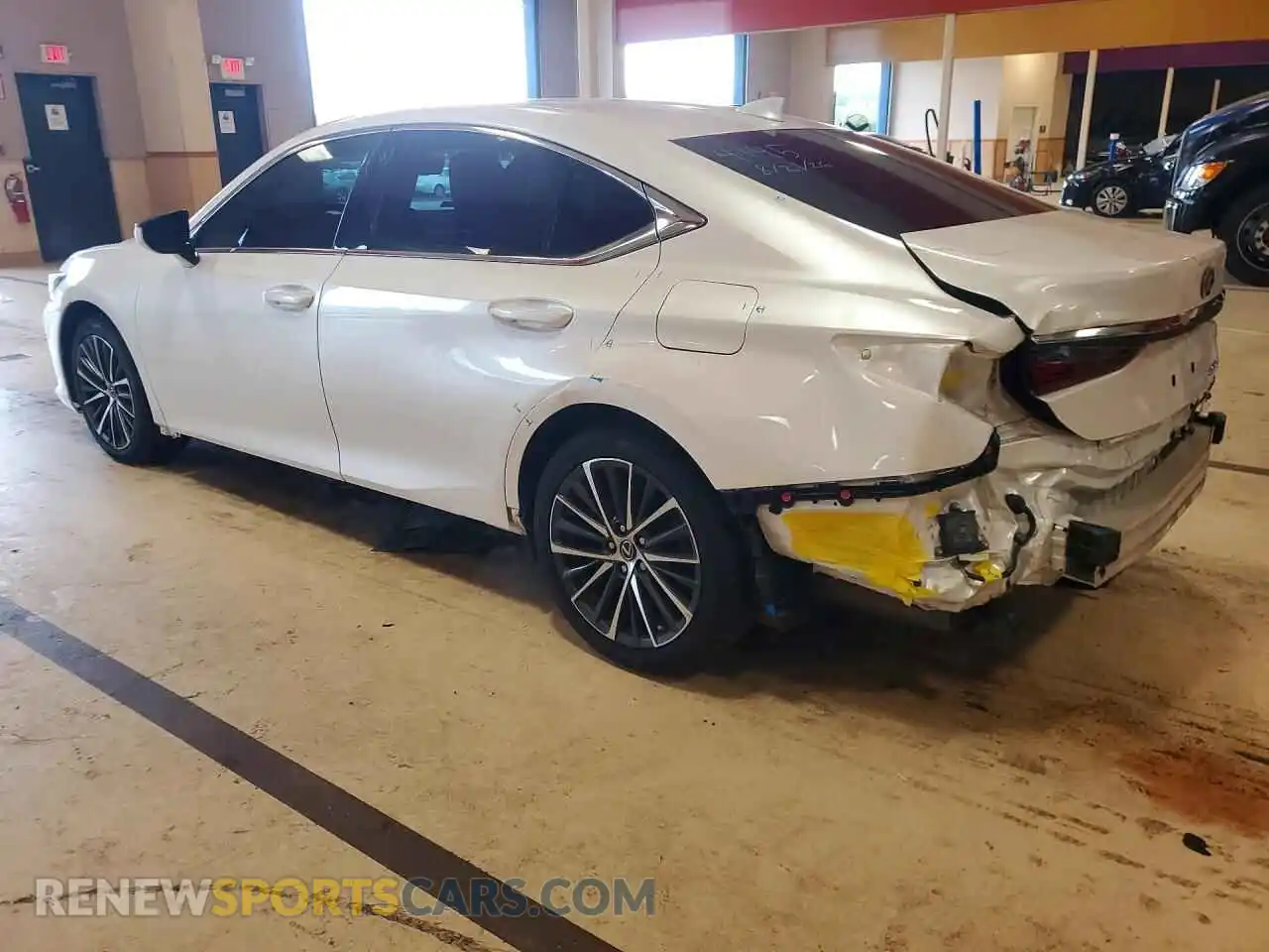 2 Photograph of a damaged car 58ADZ1B11PU150855 LEXUS ES350 2023