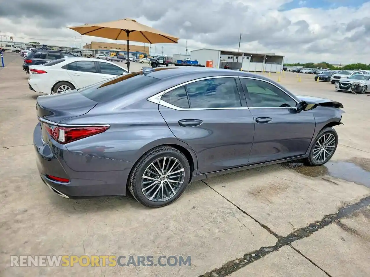 3 Фотография поврежденного автомобиля 58ADZ1B1XPU144374 LEXUS ES350 2023