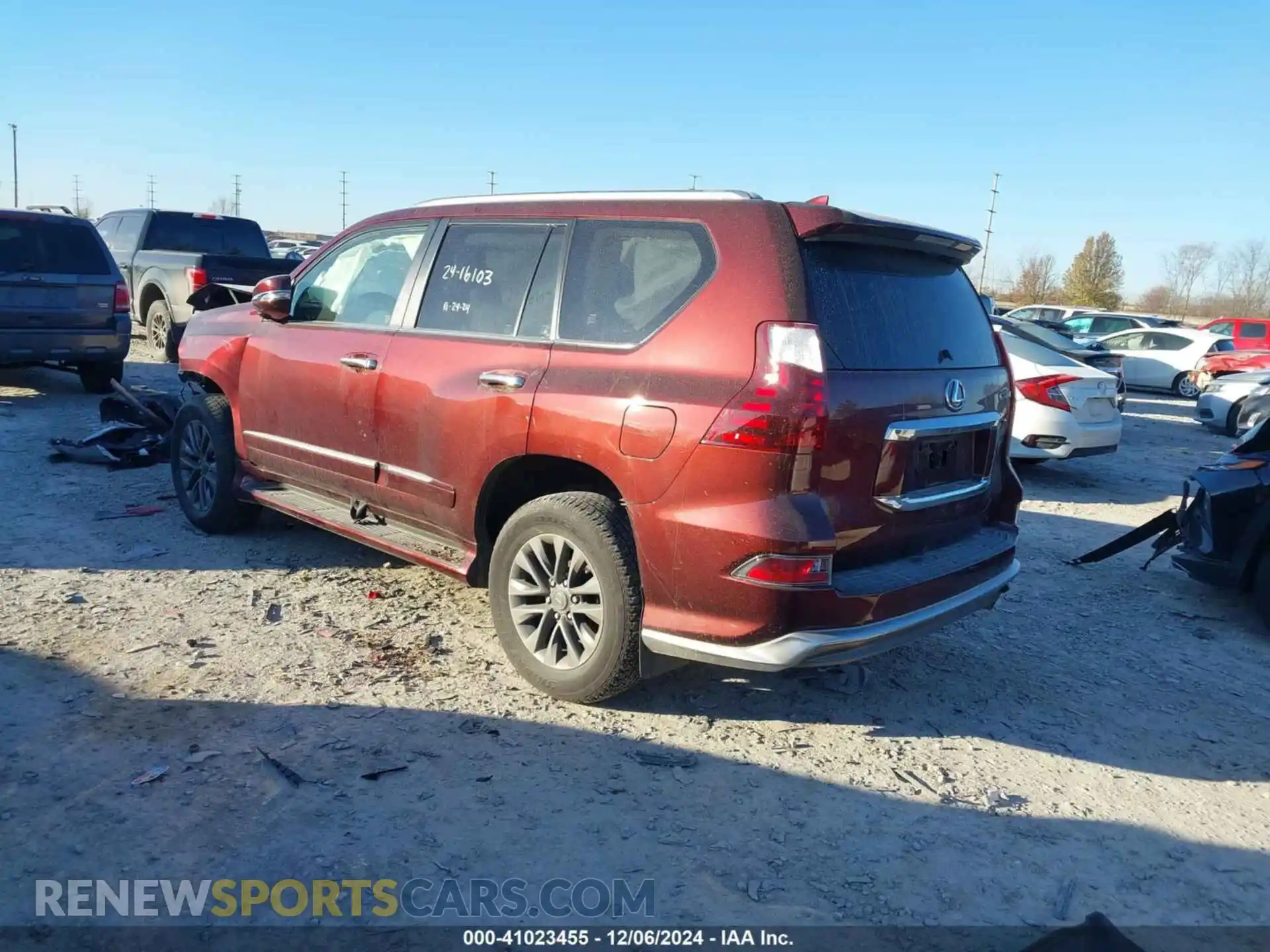3 Фотография поврежденного автомобиля JTJBM7FX5K5240125 LEXUS GX 2019