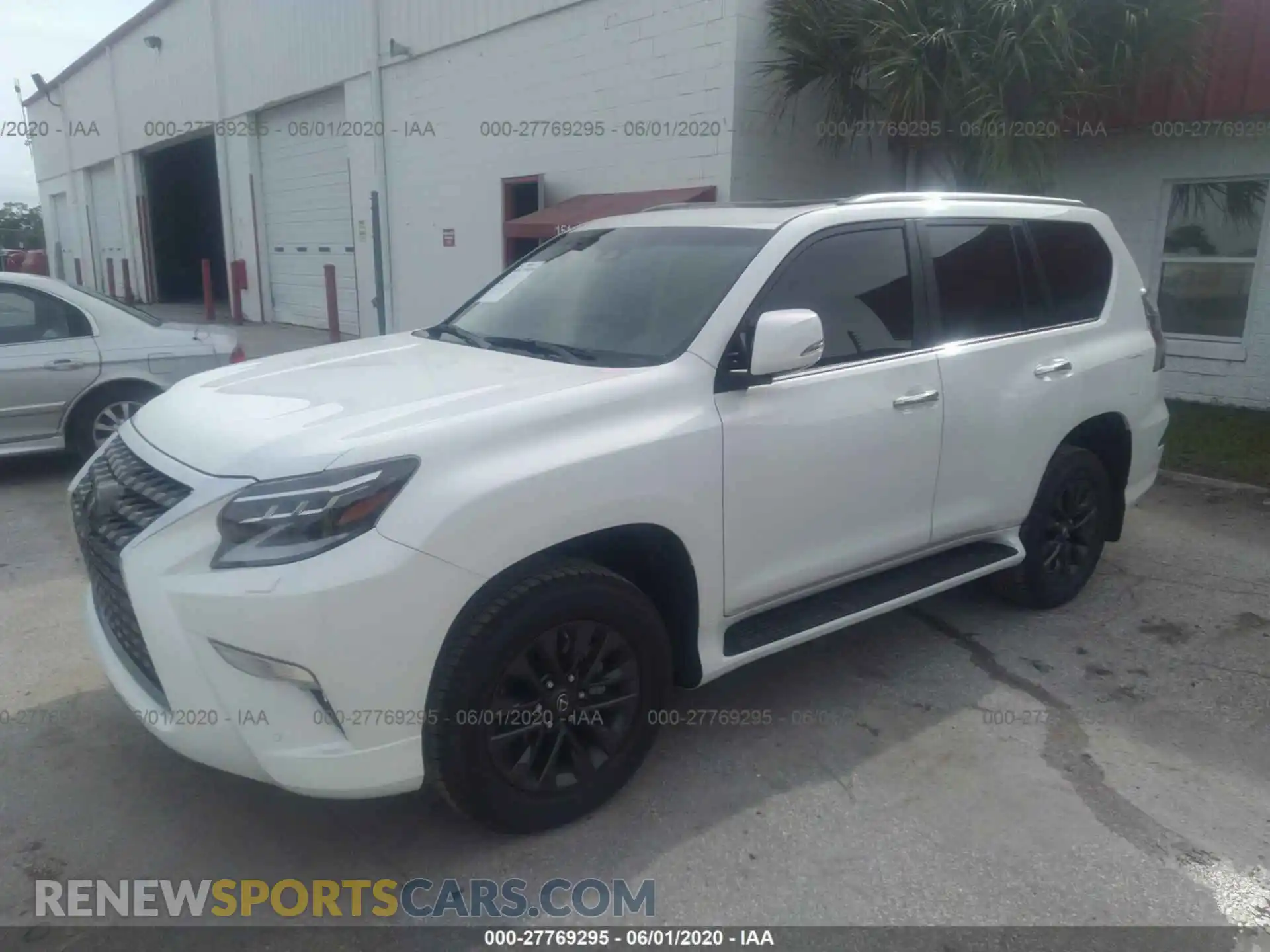 2 Photograph of a damaged car JTJAM7BX9L5252913 LEXUS GX 2020