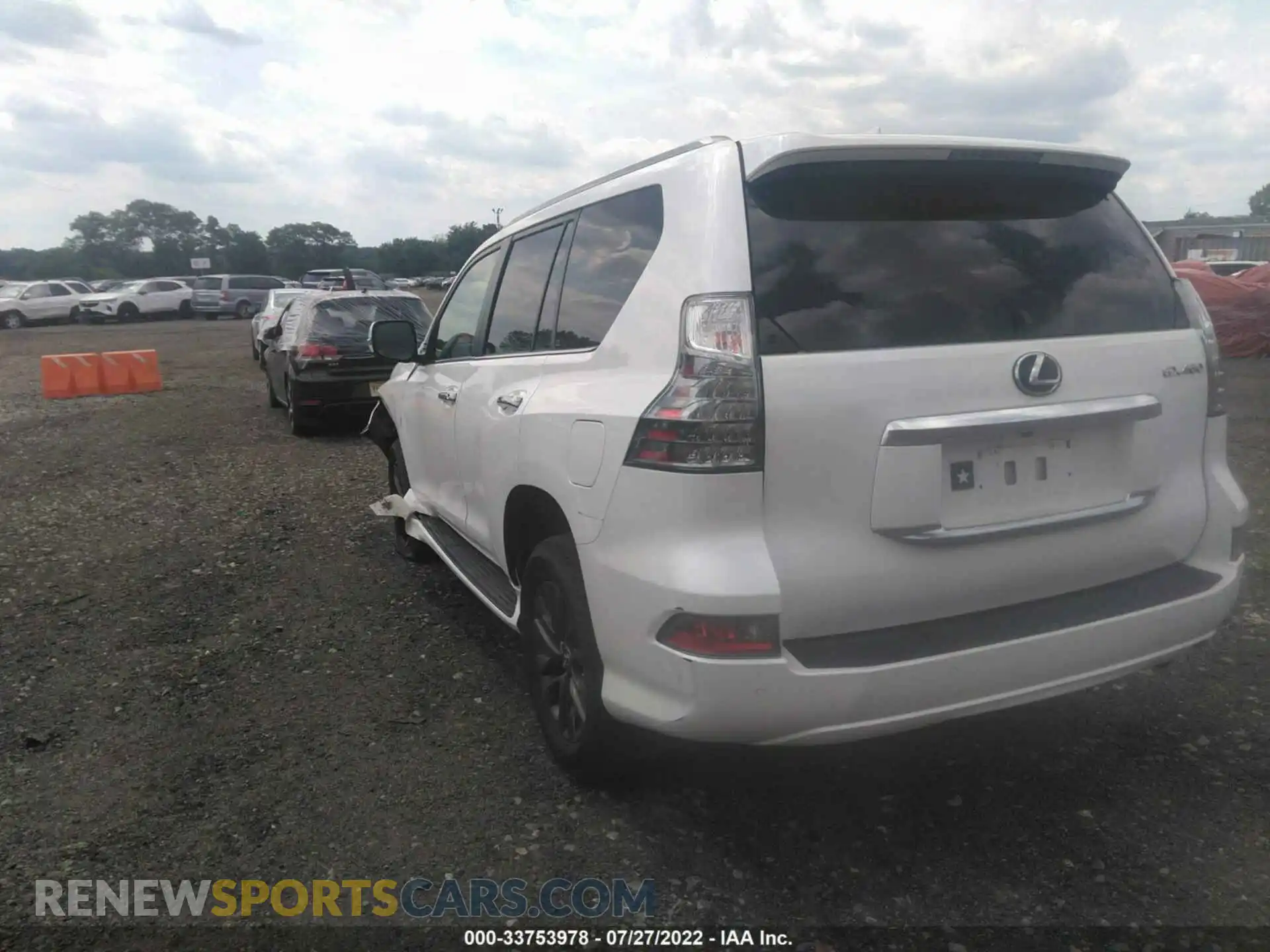 3 Photograph of a damaged car JTJAM7BX9L5264480 LEXUS GX 2020