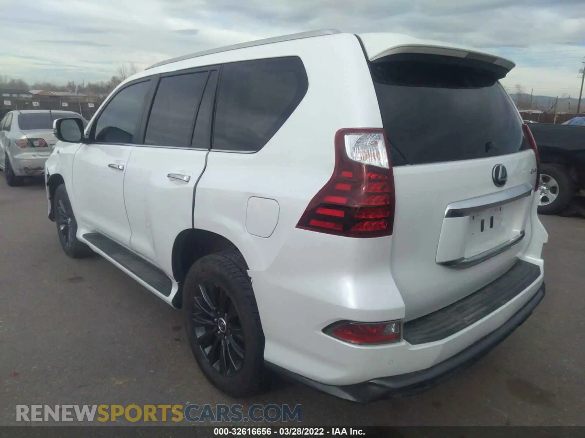 3 fotografías del automóvil dañado JTJAM7BX0M5292041 LEXUS GX 2021