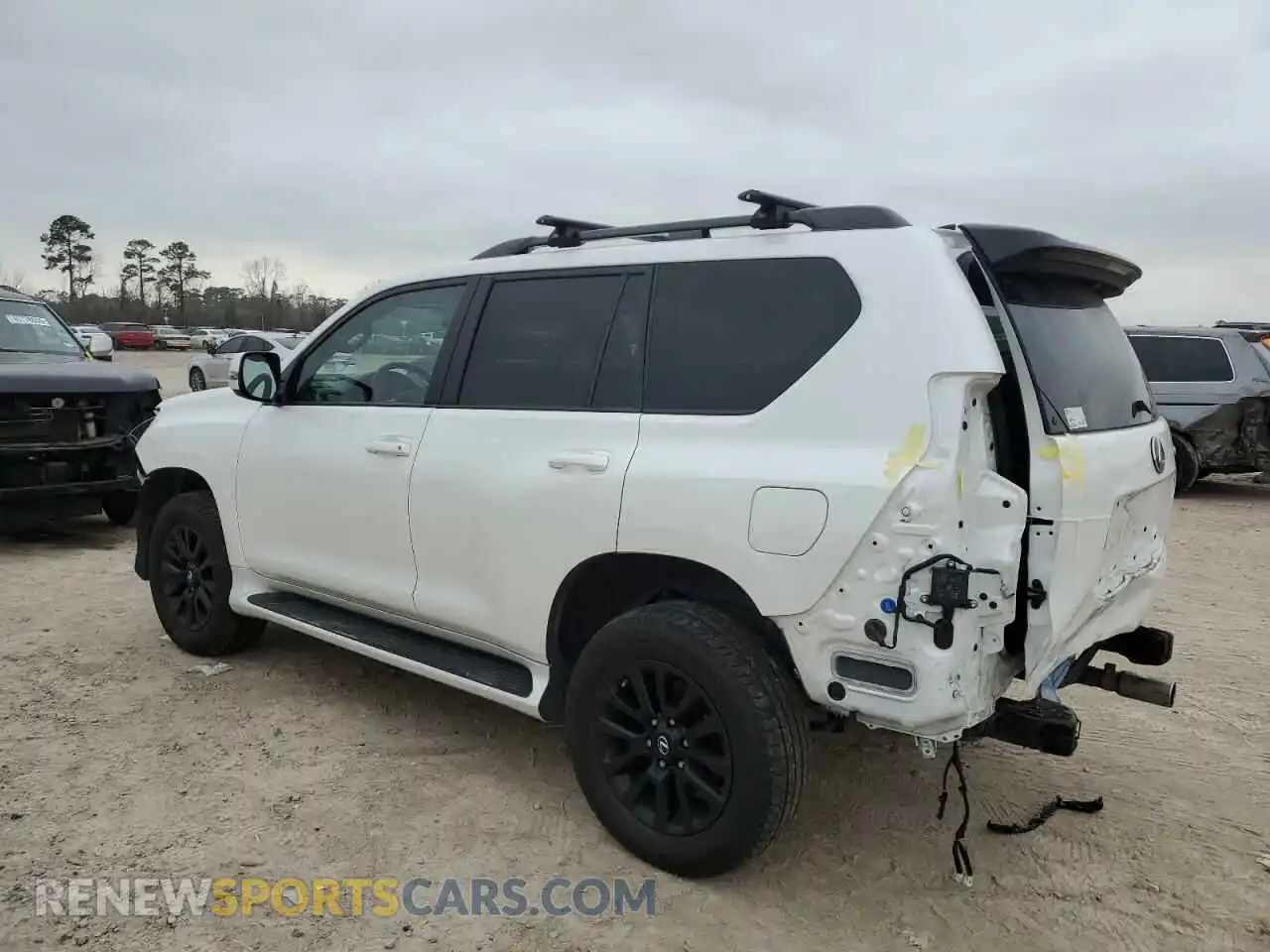 2 Photograph of a damaged car JTJSM7BX5P5344983 LEXUS GX 2023