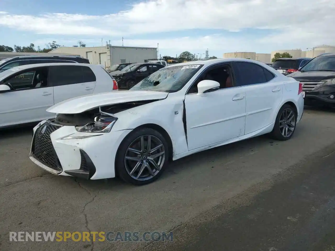 1 Фотография поврежденного автомобиля JTHBA1D20K5098698 LEXUS IS 2019