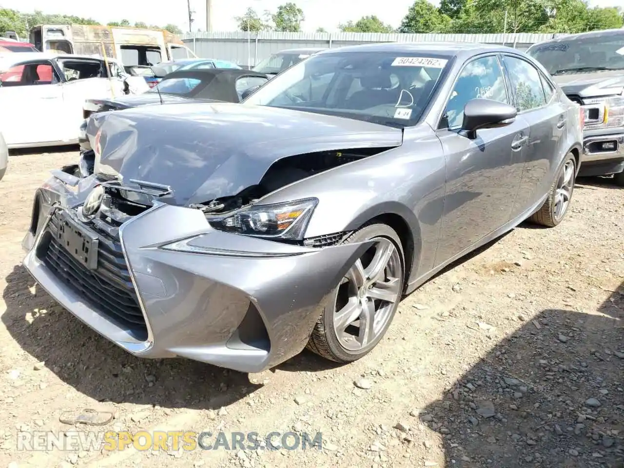 2 fotografías del automóvil dañado JTHC81D23K5037152 LEXUS IS 2019