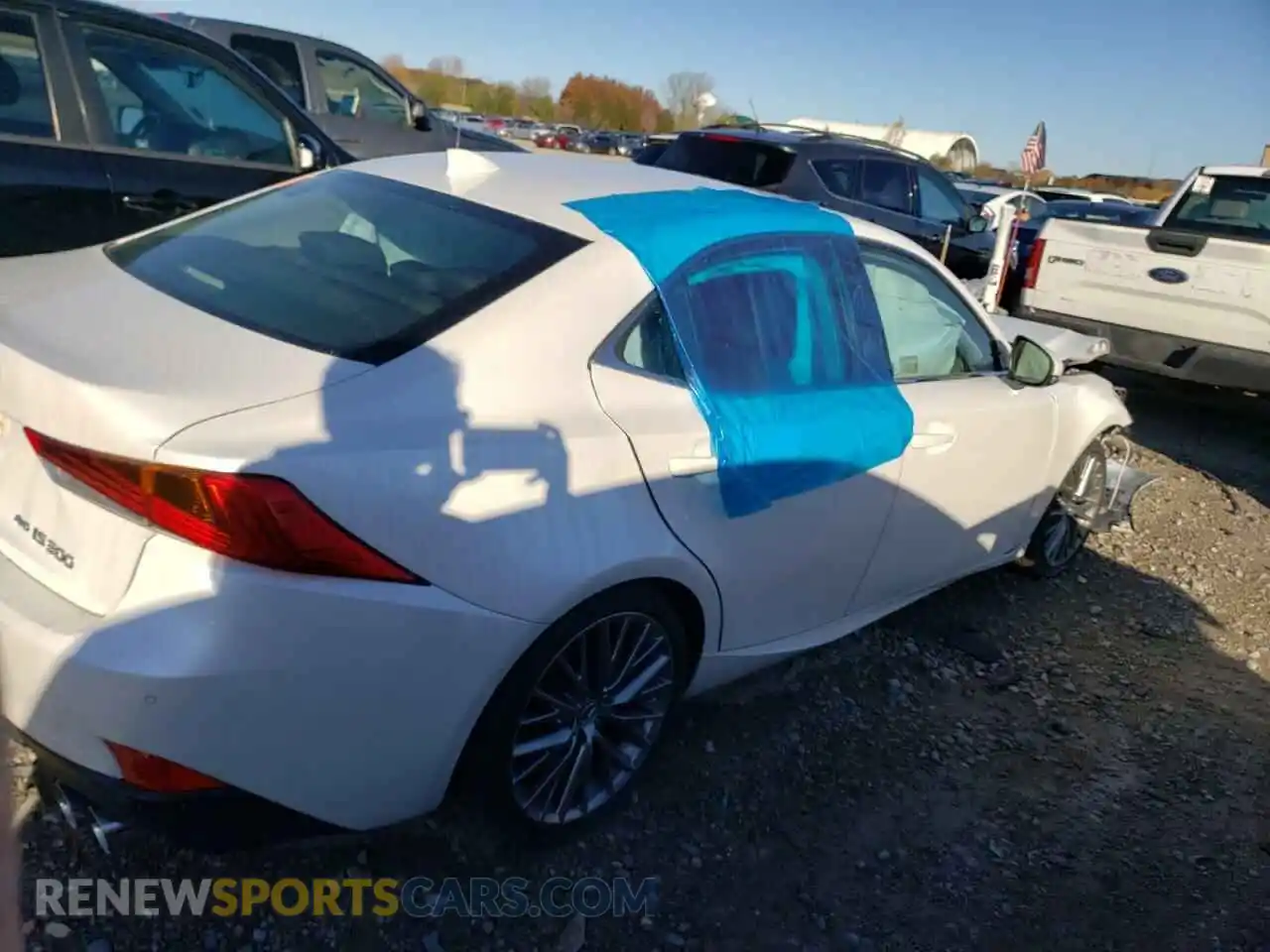 3 fotografías del automóvil dañado JTHC81D27K5035940 LEXUS IS 2019